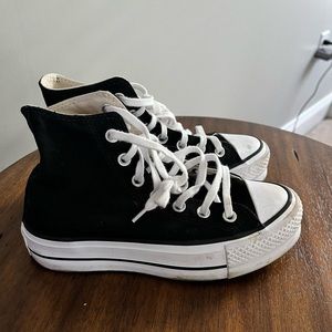 Converse Hi Top Platform